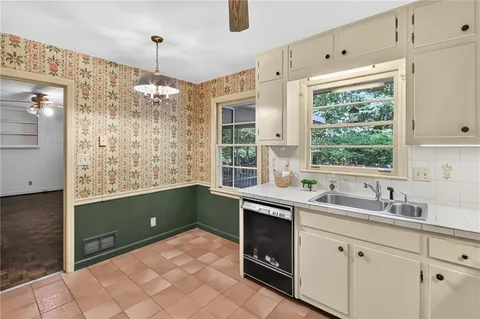 $575,000 | 6885 Heathfield Drive Northwest, Atlanta, GA 30328