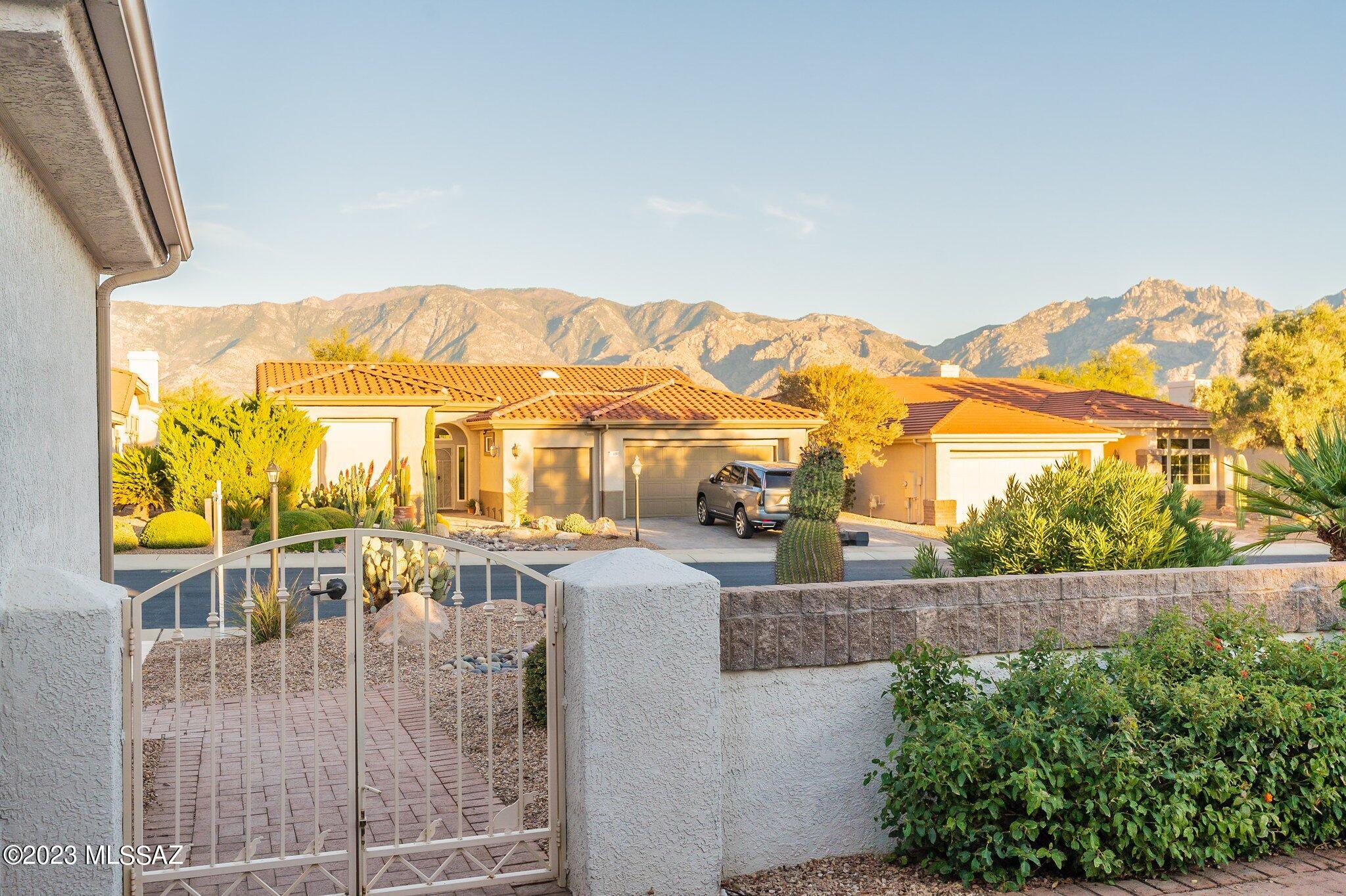 13611 North Pima Spring Way Oro Valley, AZ 85755 - Photo 11 of 49