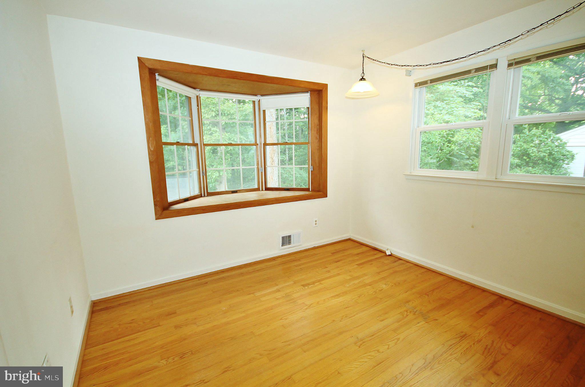 5504 Inverchapel Road Springfield, VA 22151 - Photo 20 of 51 Bright and airy room with bay windows.