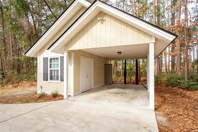 $359,900 | 125 Brisbon Hall Drive, Richmond Hill, GA 31324