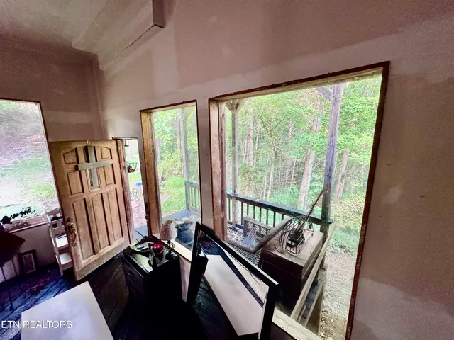 $250,000 | 2977 Arch Road, Cosby, TN 37722