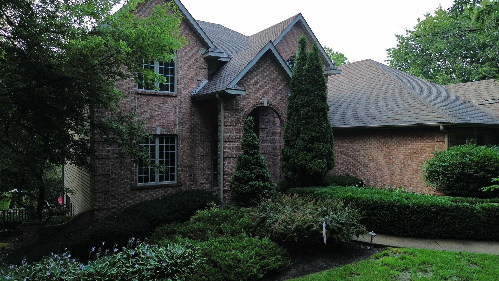 3314 Cardinal Lane Spring Grove, IL 60071 - Photo 3 of 45 Gallery Image 3