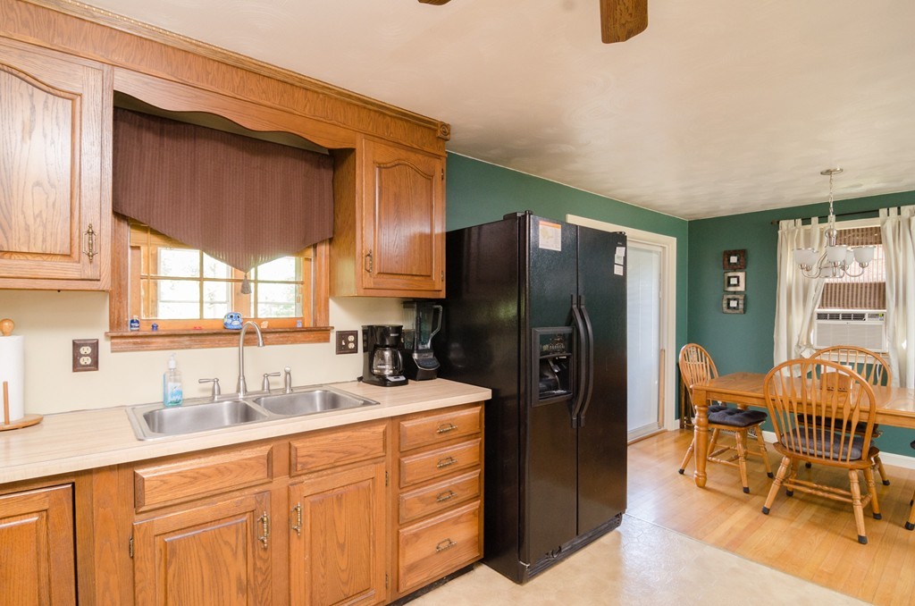 13 Hawthorne Road Kingston, MA 02364 - Photo 11 of 30 Gallery Image 11