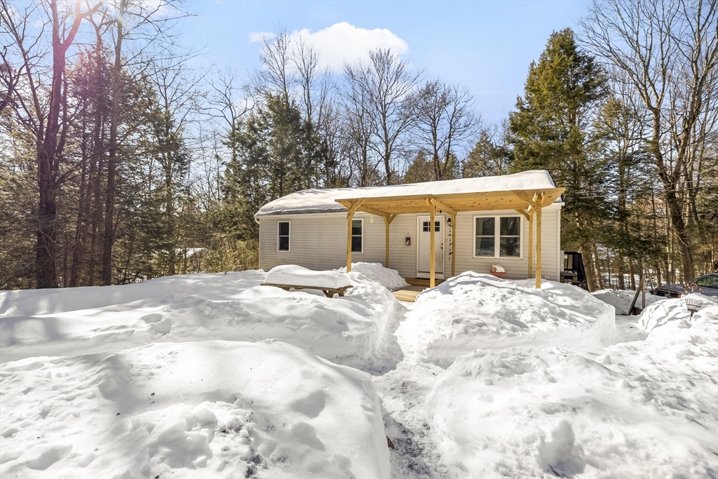 17 Gray Road Templeton, MA 01468 - Photo 2 of 27