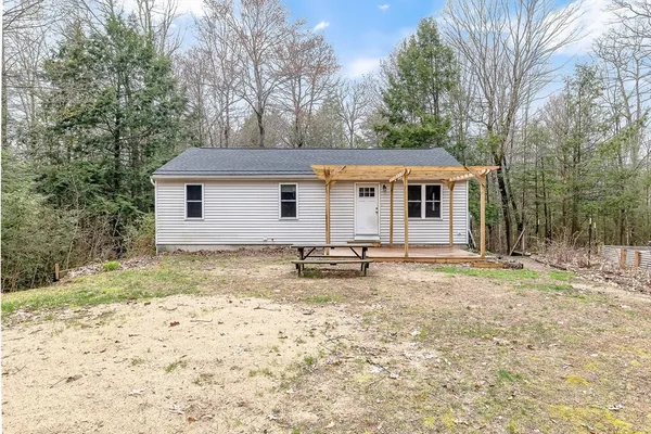 $399,000 | 17 Gray Road, Templeton, MA 01468