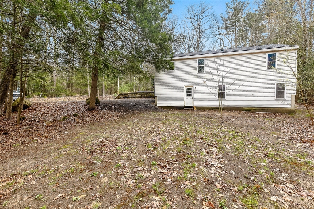 17 Gray Road Templeton, MA 01468 - Photo 25 of 28