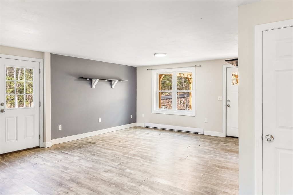 17 Gray Road Templeton, MA 01468 - Photo 7 of 28
