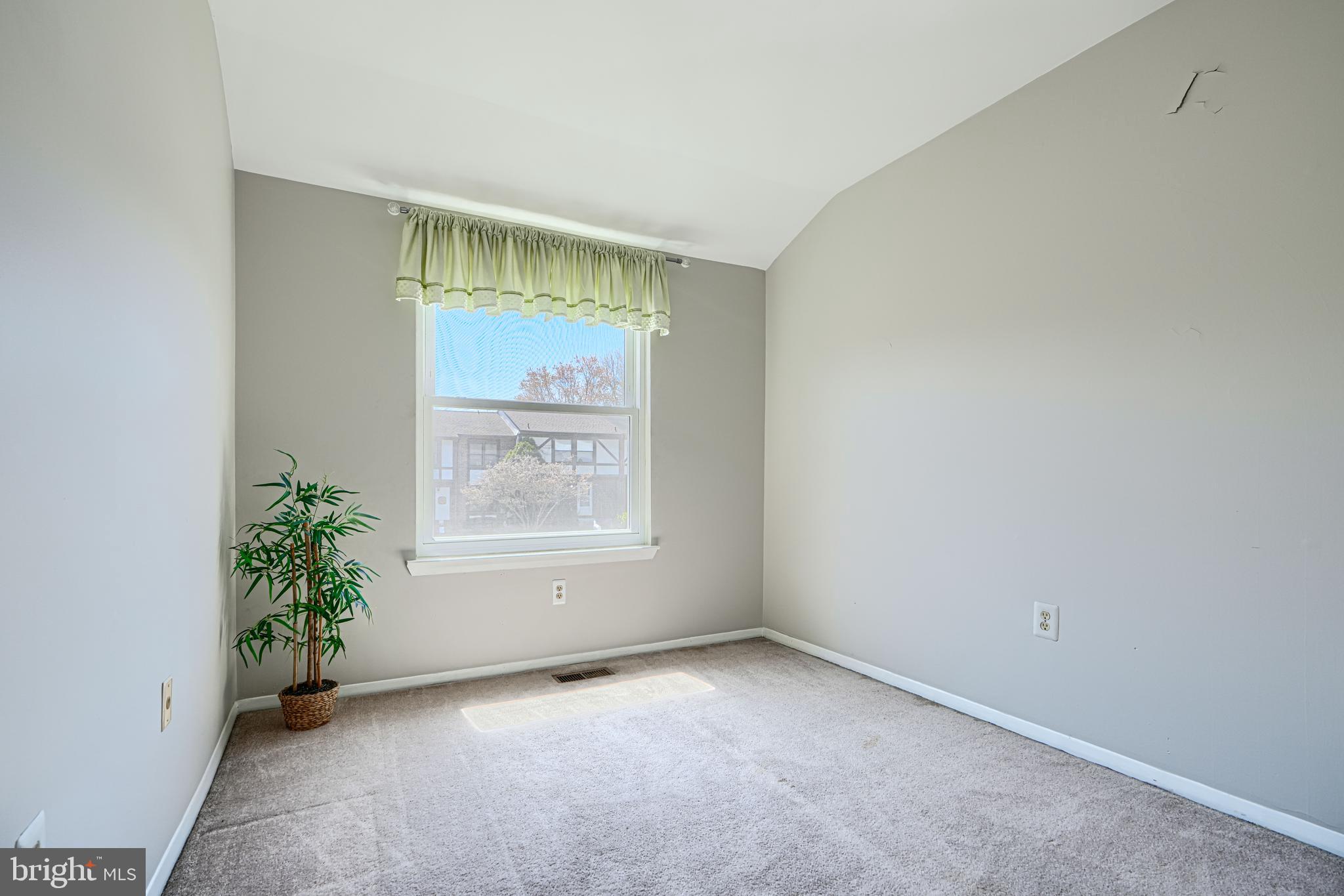 2 Romanoff Court Baltimore, MD 21234 - Photo 21 of 34 an empty room with a window