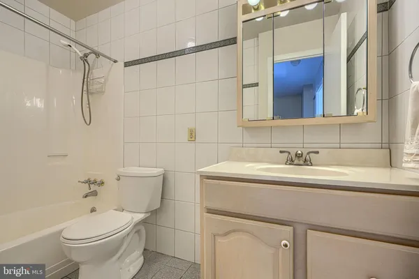 $280,000 | 2 Romanoff Court, Baltimore, MD 21234