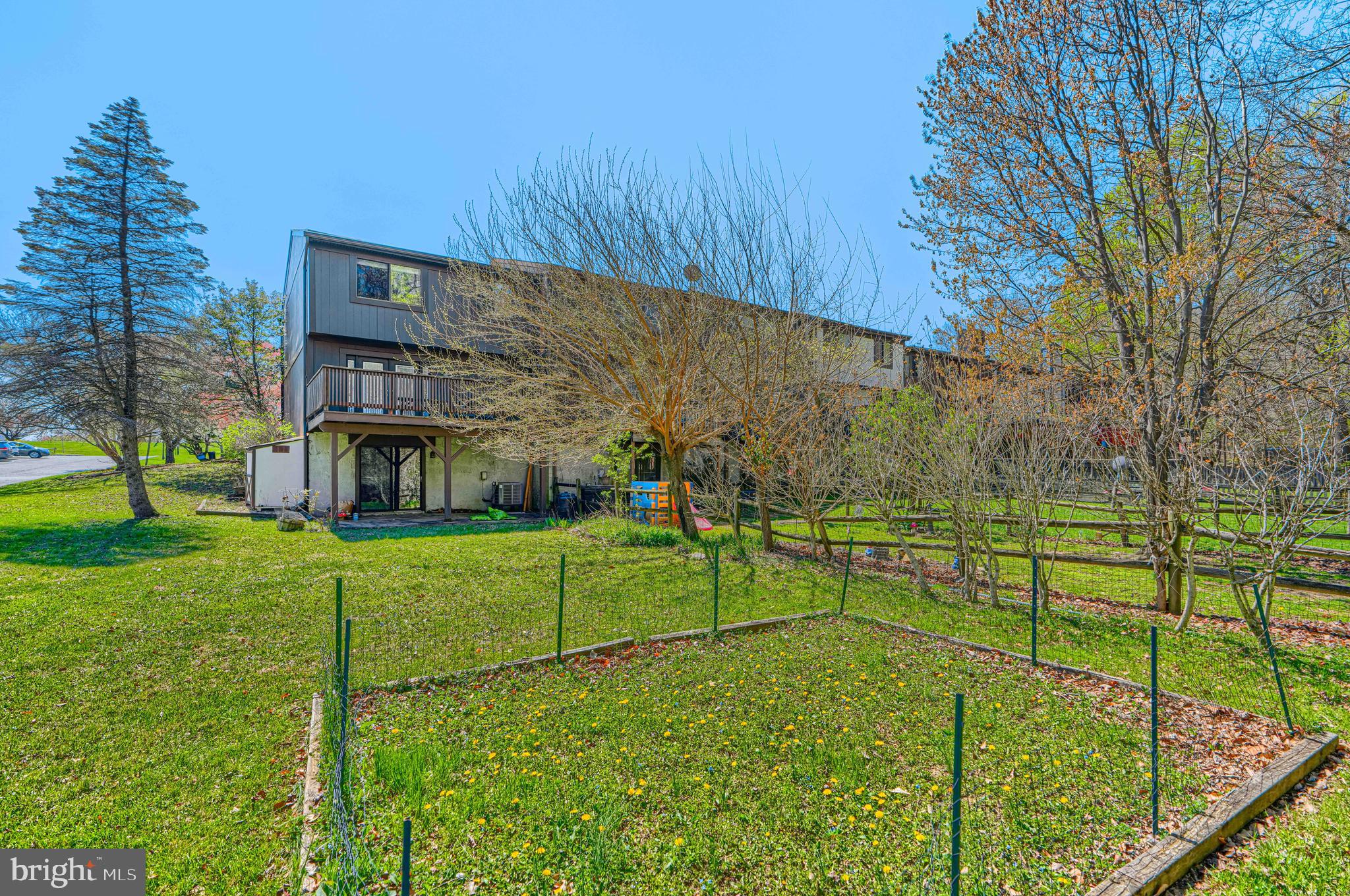 2 Romanoff Court Baltimore, MD 21234 - Photo 33 of 34 a view of a green field