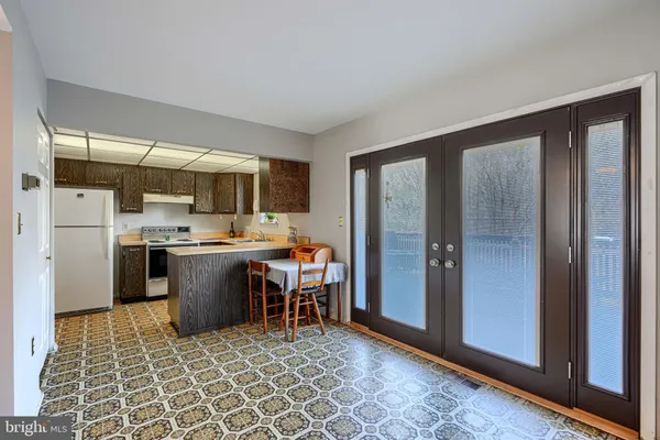 $280,000 | 2 Romanoff Court, Baltimore, MD 21234