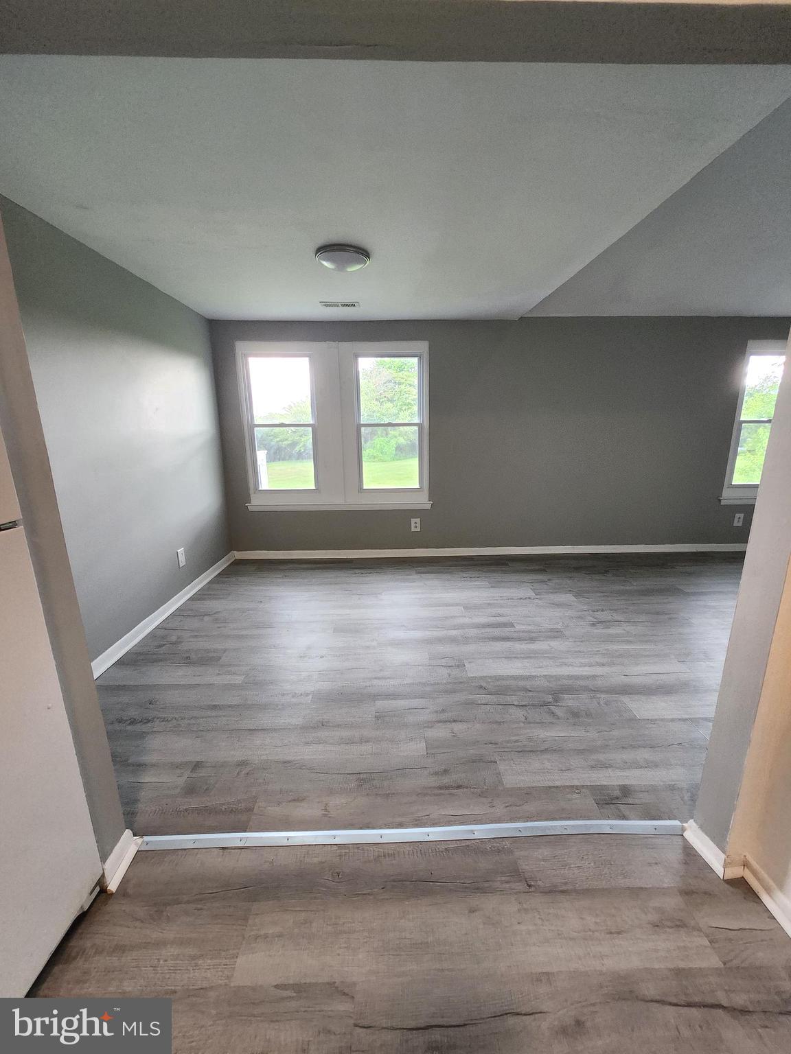109 Chaucer Road, Unit B Mount Laurel, NJ 08054 - Photo 9 of 28 Dining Room view from Kitchen