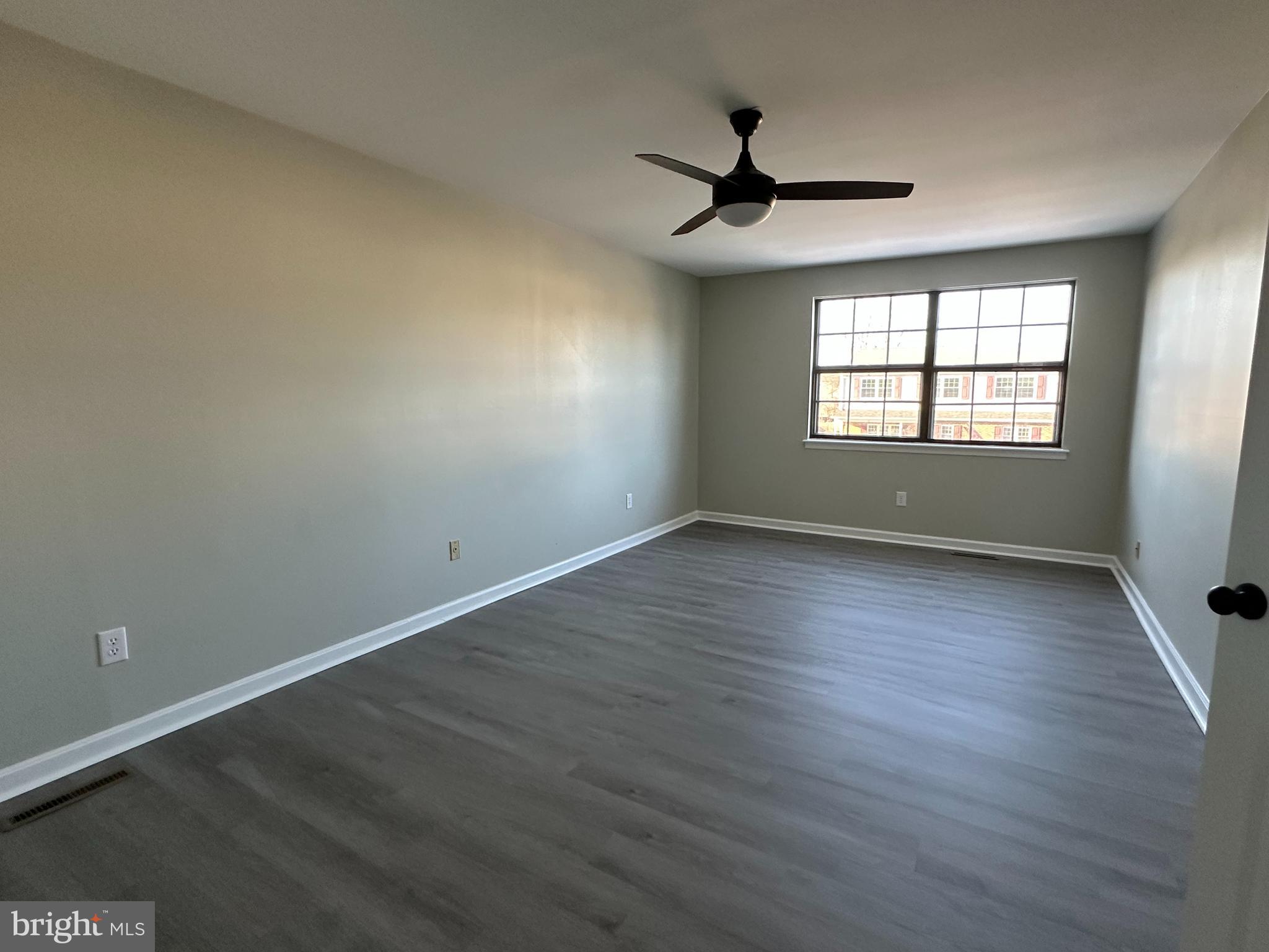 41 Flinthill Drive Newark, DE 19702 - Photo 12 of 27