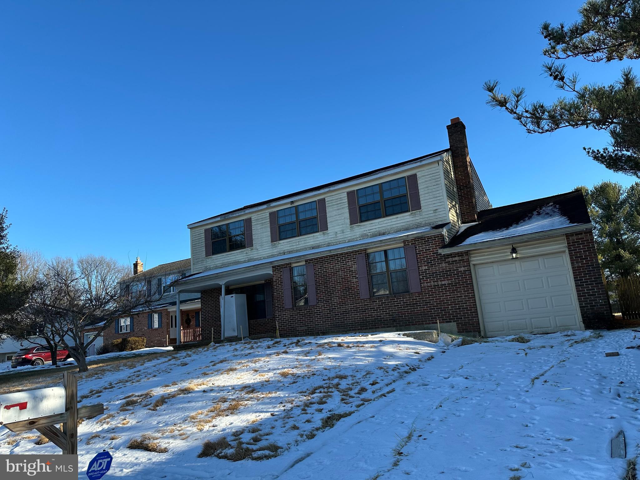 41 Flinthill Drive Newark, DE 19702 - Photo 2 of 27