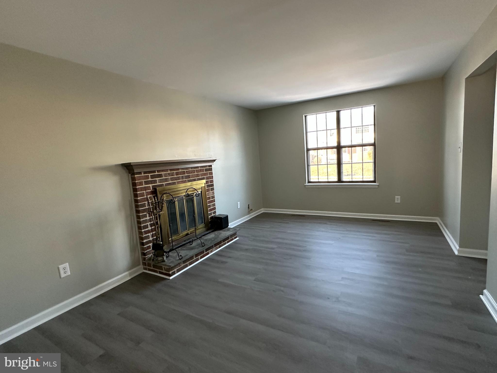 41 Flinthill Drive Newark, DE 19702 - Photo 5 of 27