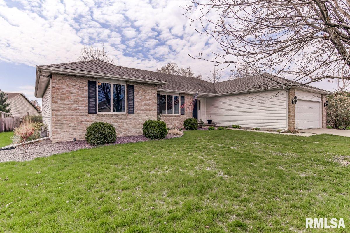 5300 Bunting Road Springfield, IL 62711 - Photo 1 of 34