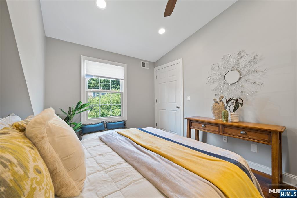 160 Harrington Road Clifton, NJ 07012 - Photo 15 of 30 Gallery Image 15