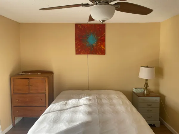 $1,200 | 183 Dorchester East, Unit H, West Palm Beach, FL 33417