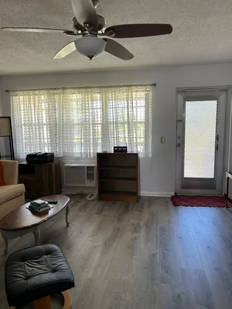 $1,200 | 138 Dorchester H, West Palm Beach, FL 33417