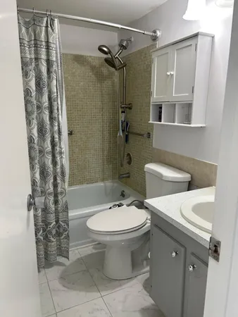 $1,200 | 138 Dorchester H, West Palm Beach, FL 33417