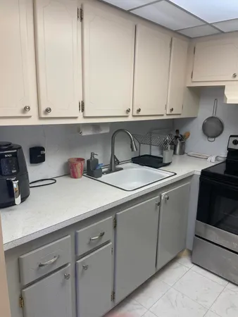 $1,200 | 183 Dorchester East, Unit H, West Palm Beach, FL 33417
