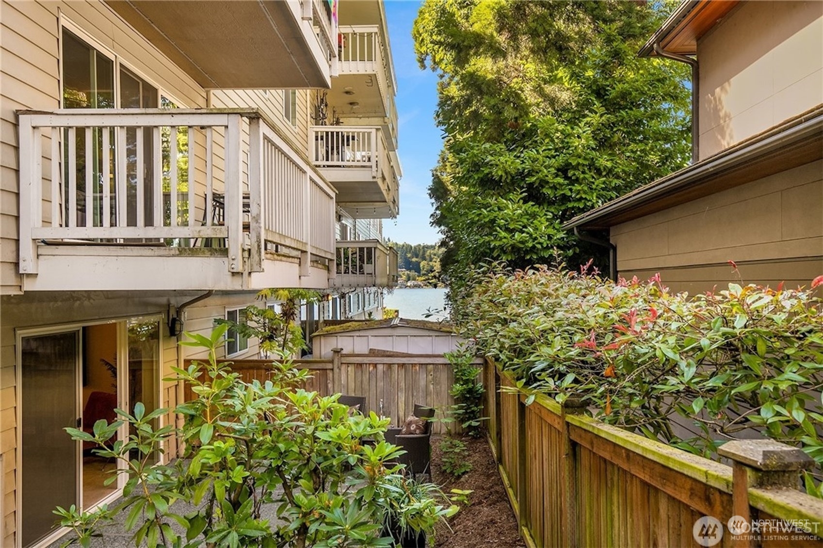 5021 Ripley Lane North, Unit 8 Renton, WA 98056 - Photo 20 of 24