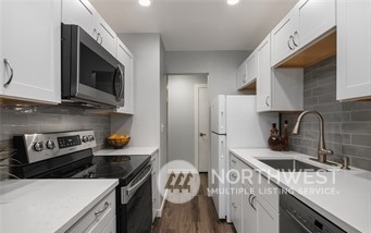 5021 Ripley Lane North, Unit 8 Renton, WA 98056 - Photo 7 of 24