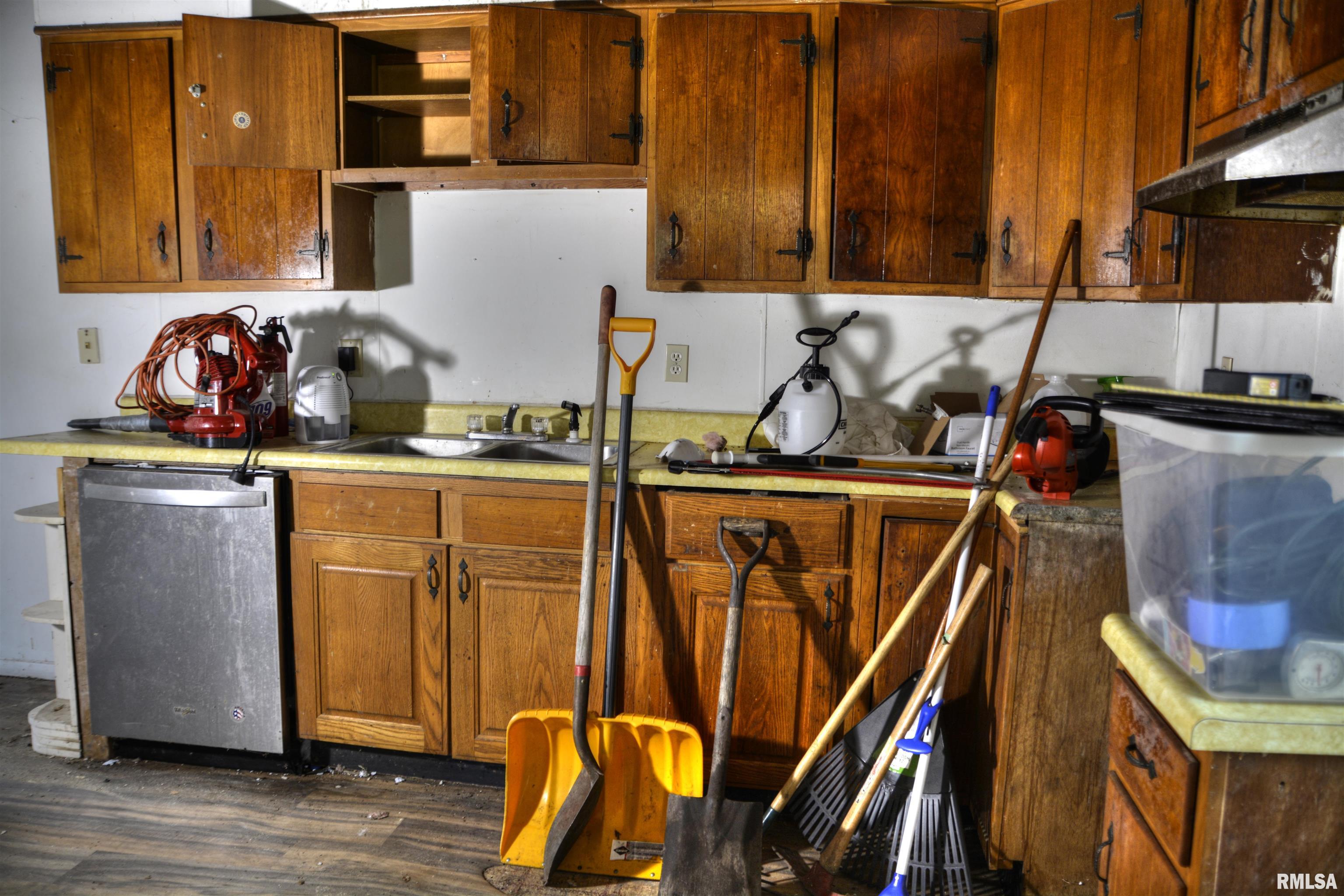 425 North Jackson Street Bushnell, IL 61422 - Photo 10 of 19