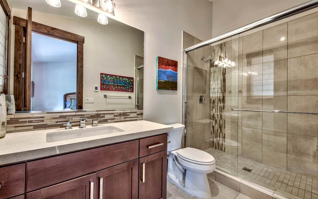 11011 Ghirard Road Truckee, CA 96161 - Photo 16 of 21 Gallery Image 16