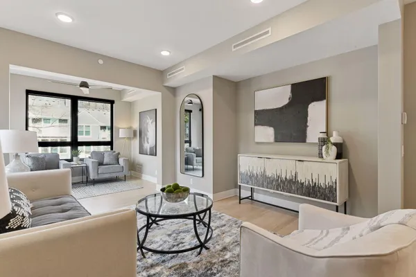 $985,000 | 222 Ferndale Road South, Unit 208, Wayzata, MN 55391