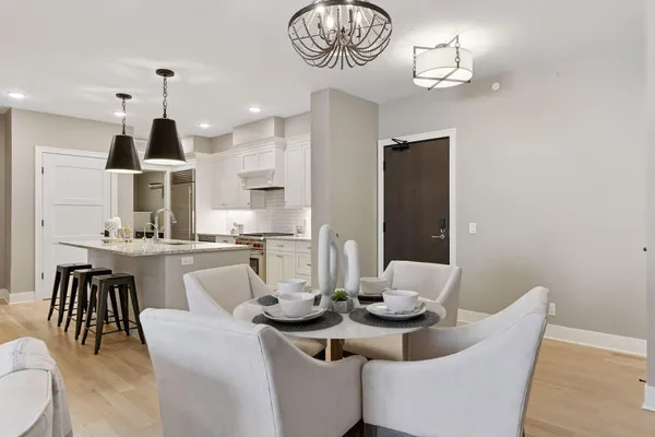 $985,000 | 222 Ferndale Road South, Unit 208, Wayzata, MN 55391