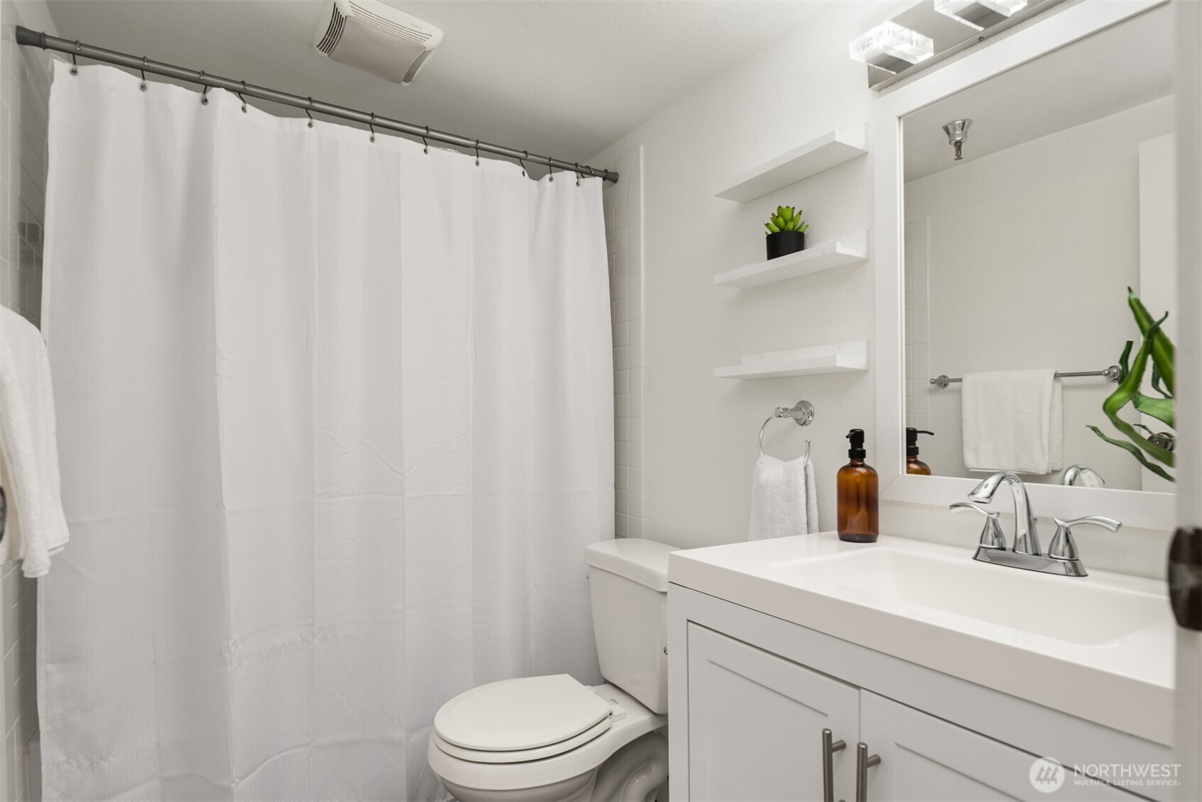 1406 Harvard Avenue, Unit 7 Seattle, WA 98122 - Photo 18 of 23