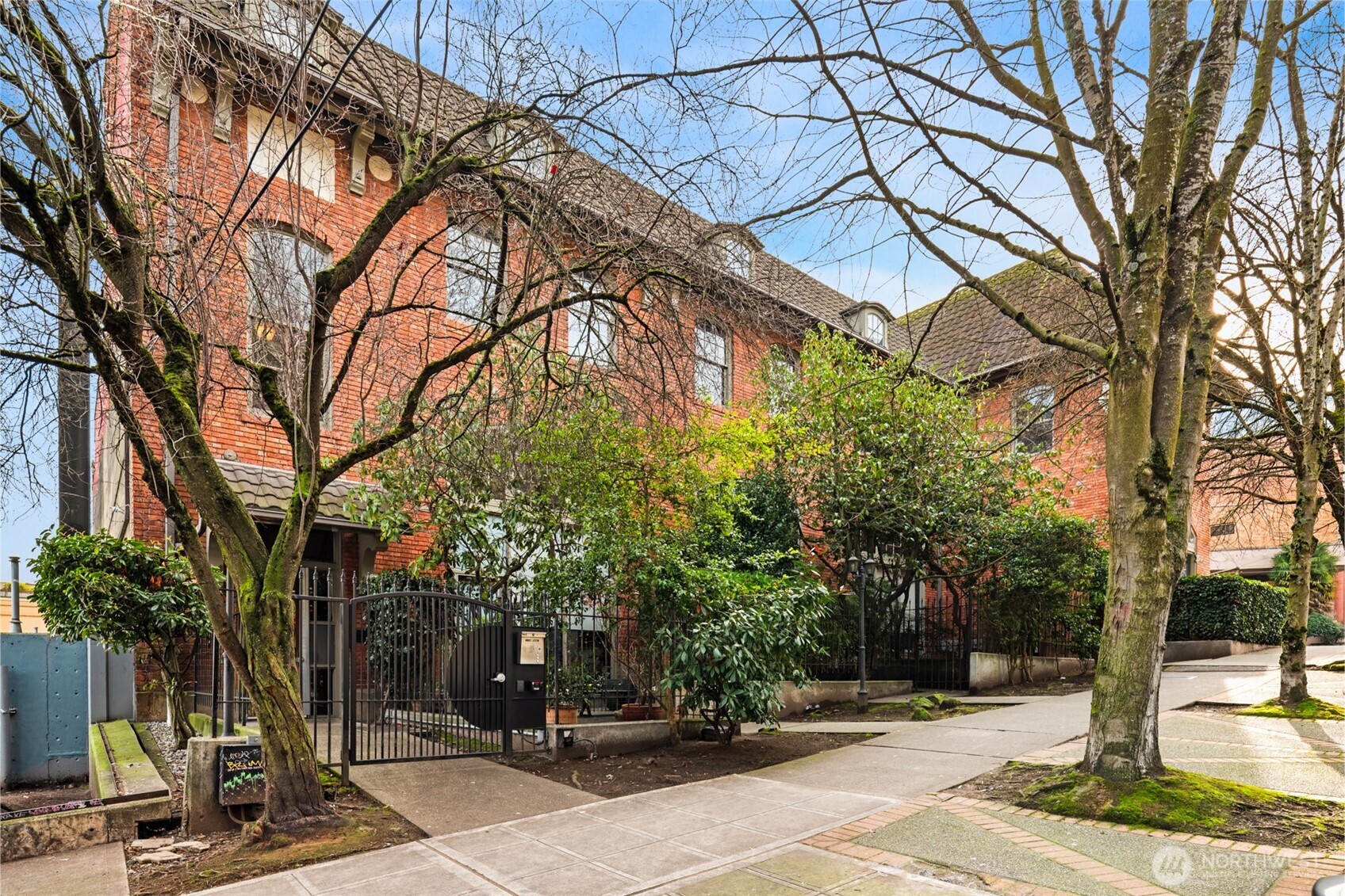 1406 Harvard Avenue, Unit 7 Seattle, WA 98122 - Photo 23 of 23