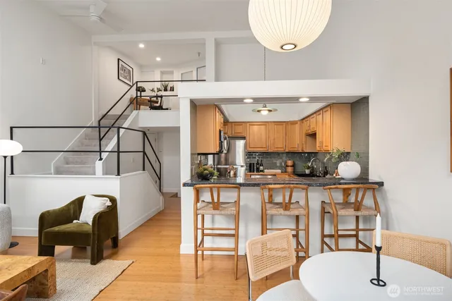 $695,000 | 1406 Harvard Avenue, Unit 7, Seattle, WA 98122