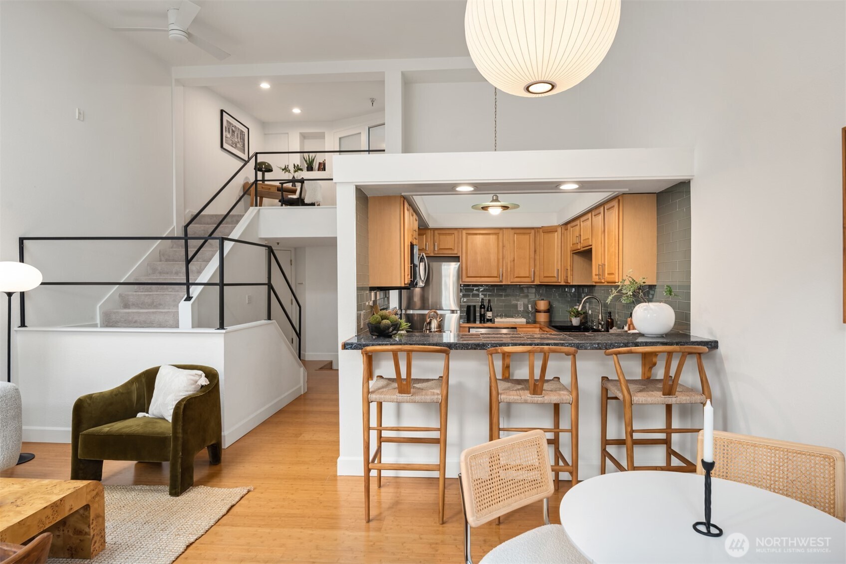 1406 Harvard Avenue, Unit 7 Seattle, WA 98122 - Photo 7 of 23