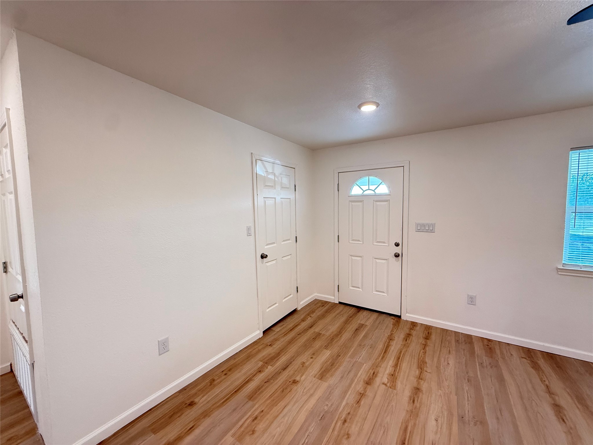 800 Old Thorndale Road Taylor, TX 76574 - Photo 8 of 20