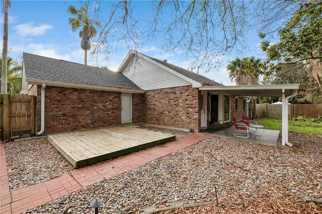 $264,900 | 407 Goldenwood Street, Mandeville, LA 70448