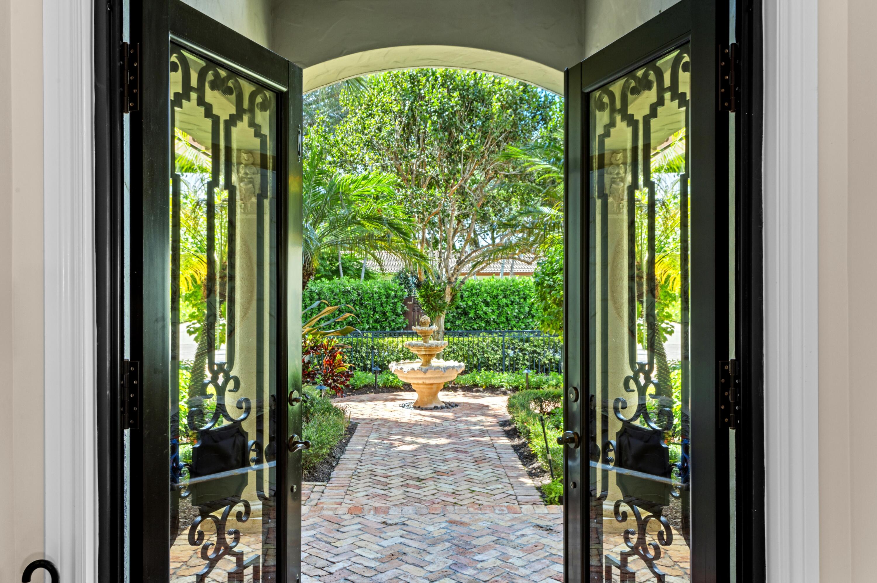 717 Northwest 4th Street Boca Raton, FL 33486 - Photo 4 of 26 717 NW 4th Street