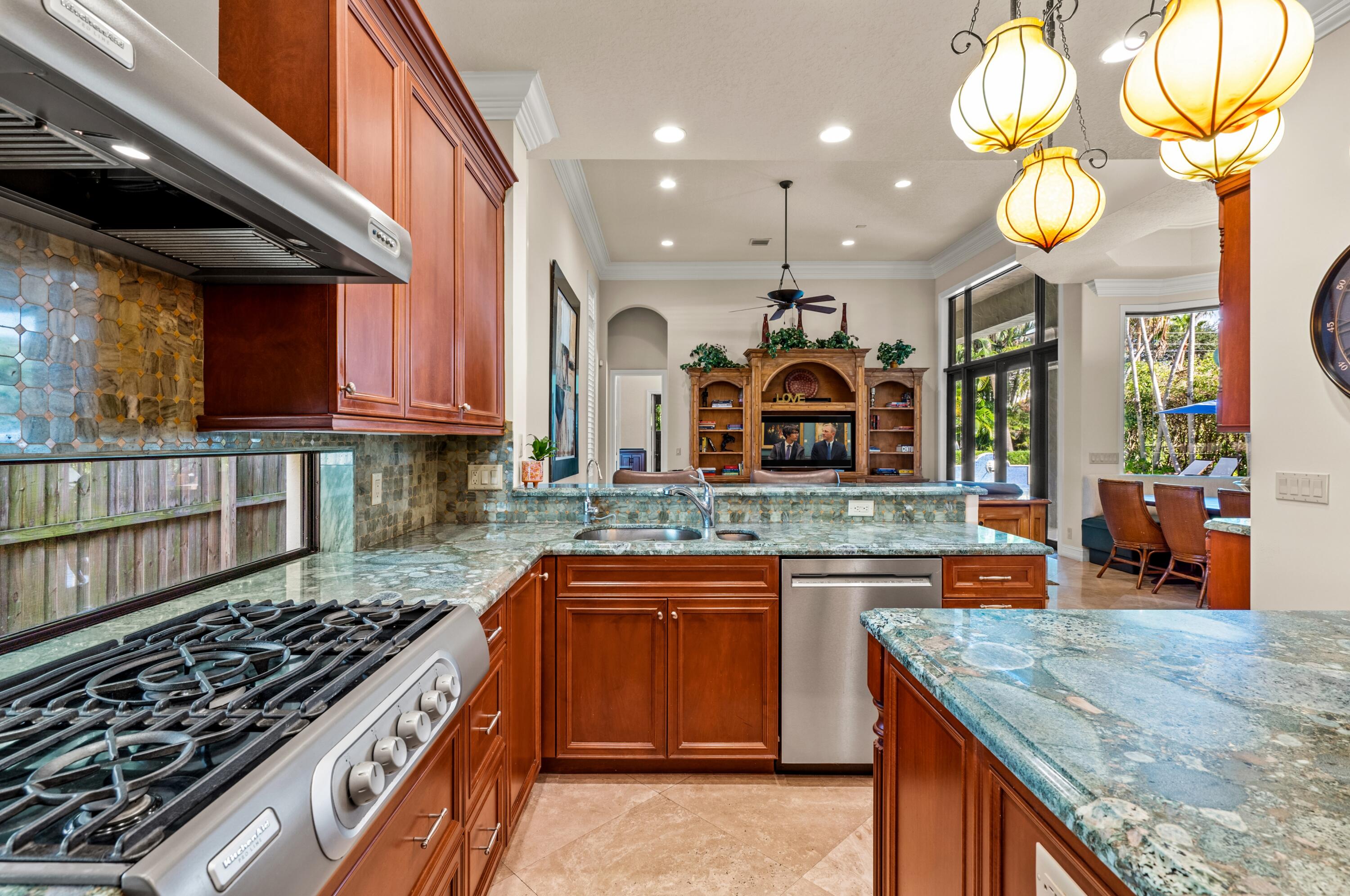 717 Northwest 4th Street Boca Raton, FL 33486 - Photo 10 of 26 717 NW 4th Street