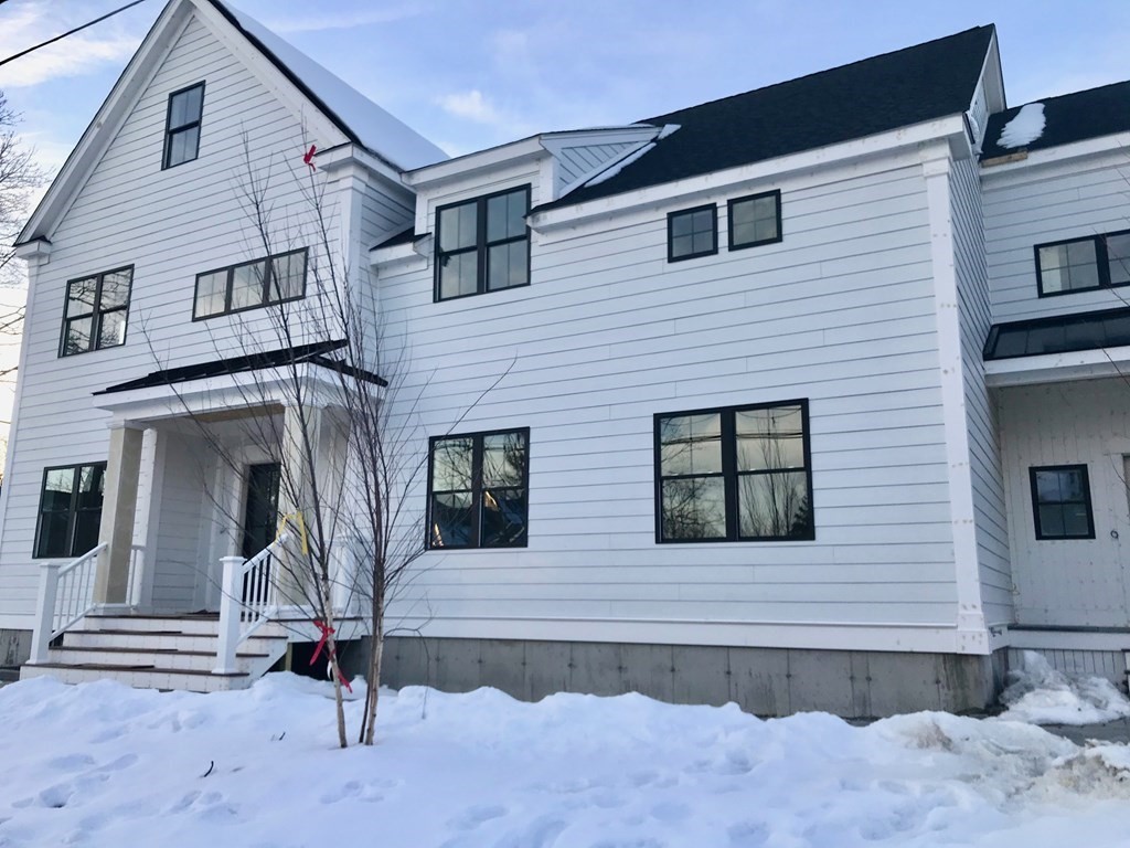 37 Hill Street Needham, MA 02494 - Photo 3 of 3