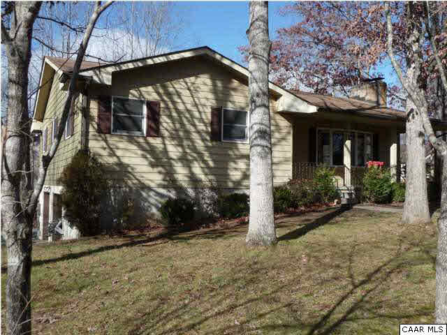 1 Stonefield Road Palmyra, VA 22963 - Photo 2 of 23 a front view of a house with garden