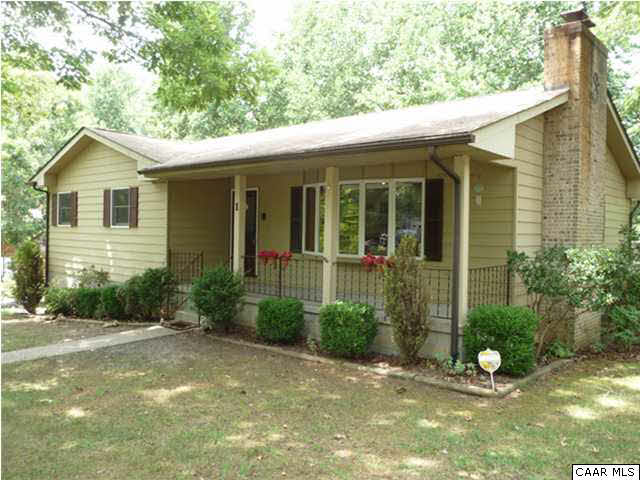 1 Stonefield Road Palmyra, VA 22963 - Photo 3 of 23 a view of a house with backyard