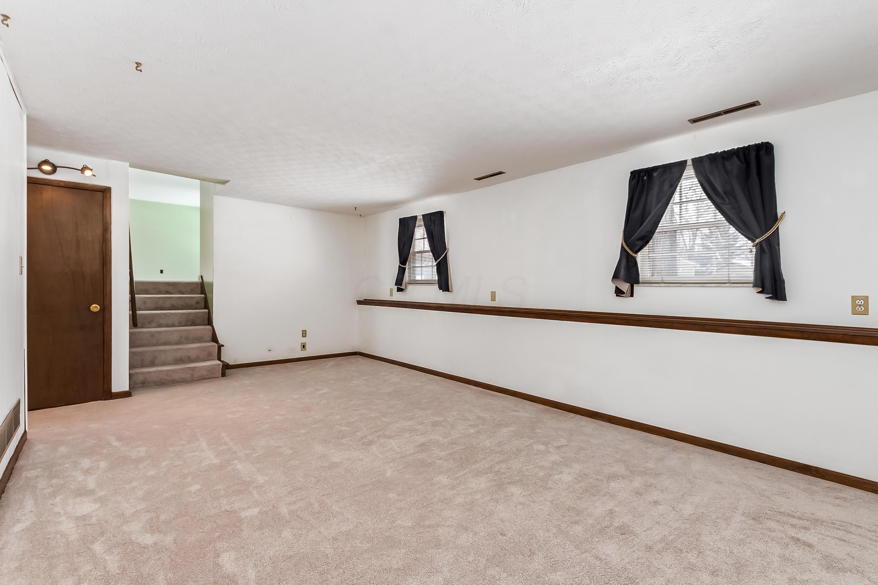 330 Rivers End Road Columbus, OH 43230 - Photo 16 of 25 Gallery Image 16