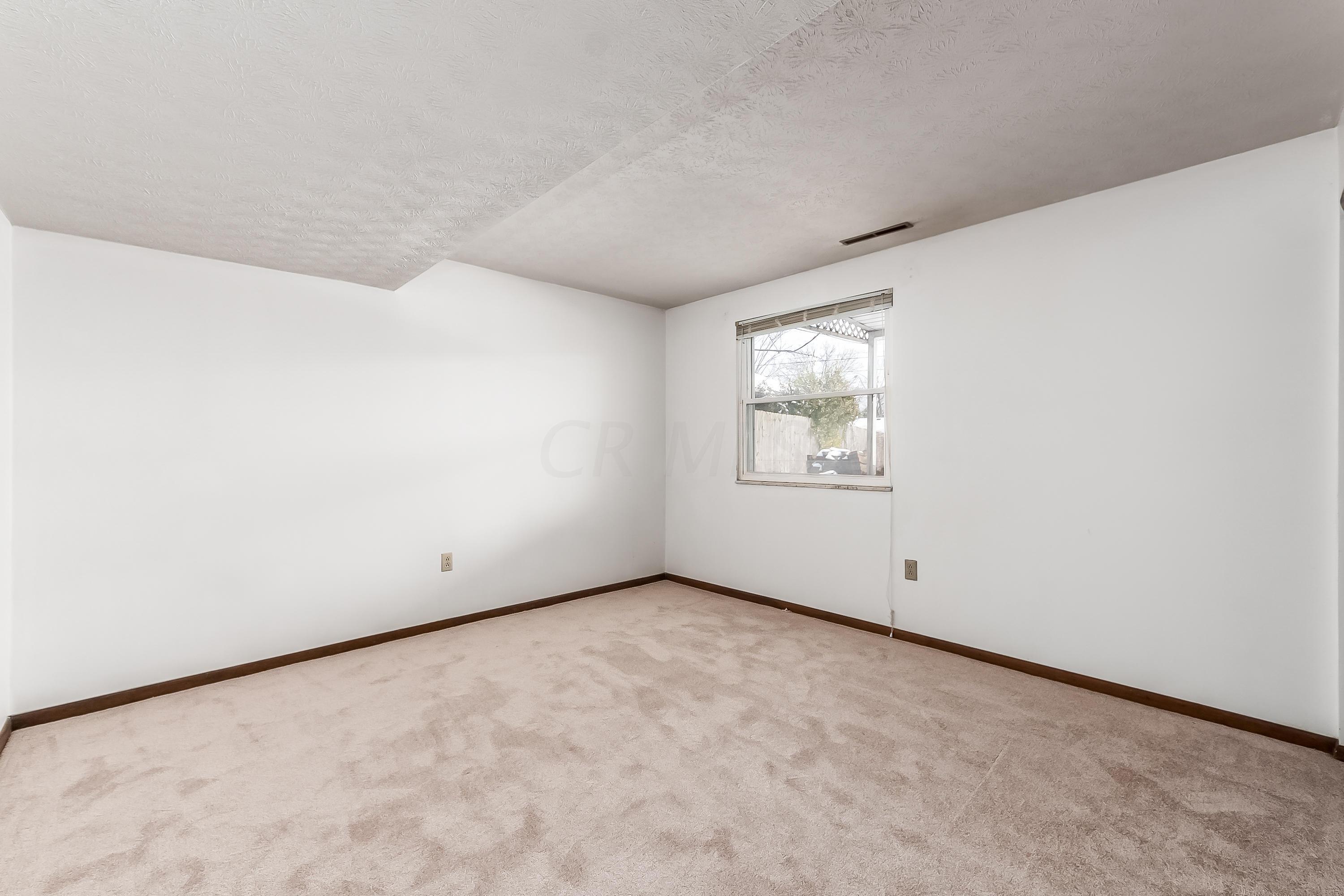 330 Rivers End Road Columbus, OH 43230 - Photo 17 of 25 Gallery Image 17