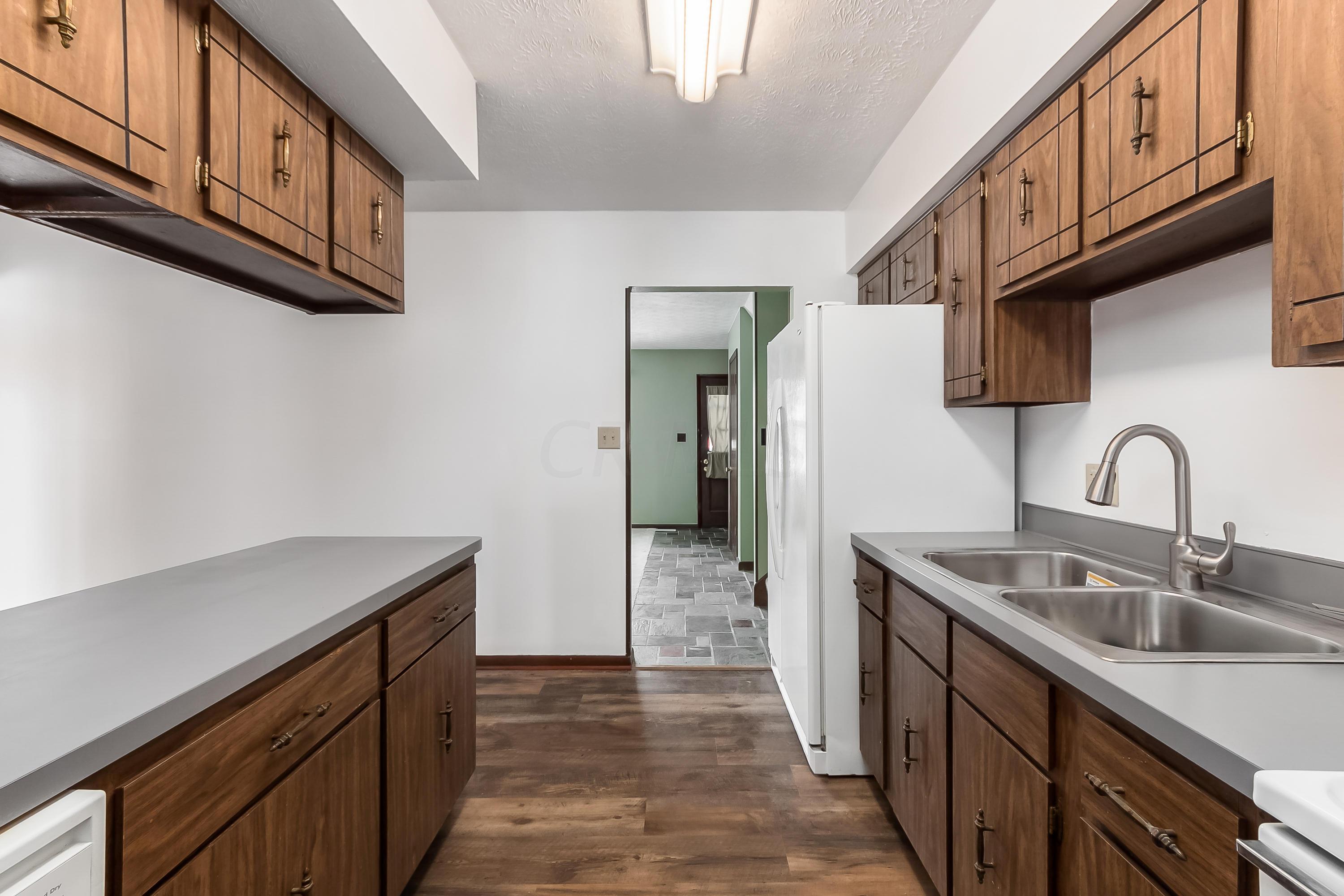 330 Rivers End Road Columbus, OH 43230 - Photo 10 of 25 Gallery Image 10