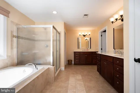$895,000 | 104 Pennfield Drive, Kennett Square, PA 19348