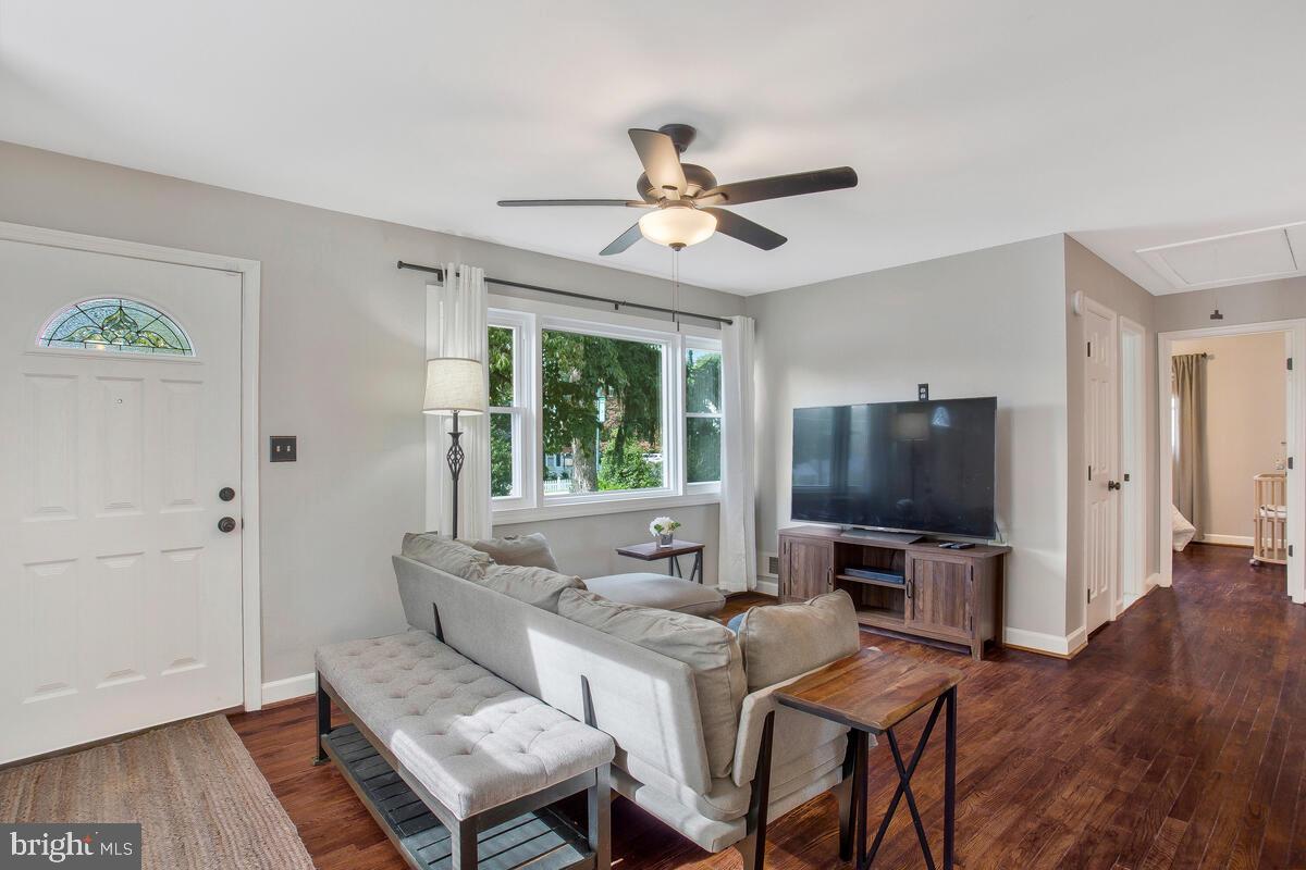 5116 Decatur Street Hyattsville, MD 20781 - Photo 6 of 60 Gallery Image 6