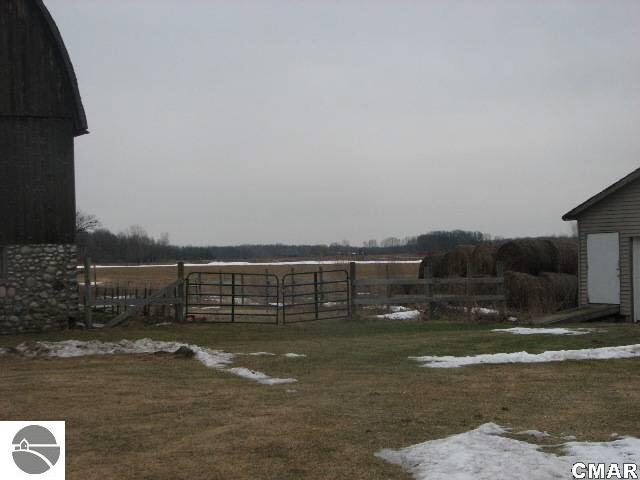2724 North Lewis Road Coleman, MI 48618 - Photo 21 of 25 1774079-20.JPG