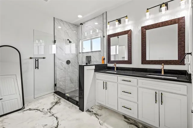 $810,000 | 233 Private Road 7786, Wills Point, TX 75169