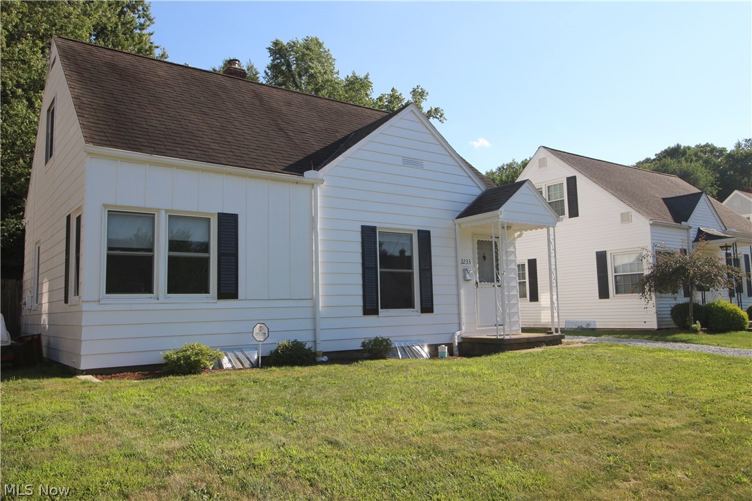2233 Harding Road Cuyahoga Falls, OH 44223 - Photo 1 of 24